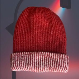 |4 for $20| 🤍  aerie - Reversible Red+White Stripped Tuque
